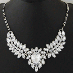 C110532114 Shiny elegant wing crystals silver choker necklace