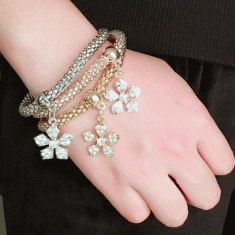 C100511198 Shiny crystal flower elastic christmas bracelet