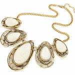 C09070340 Vintage creamy oval statement necklace accessories