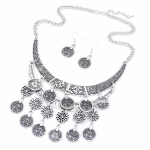 C110514104 Antique silver moon dangling necklace & earrings set